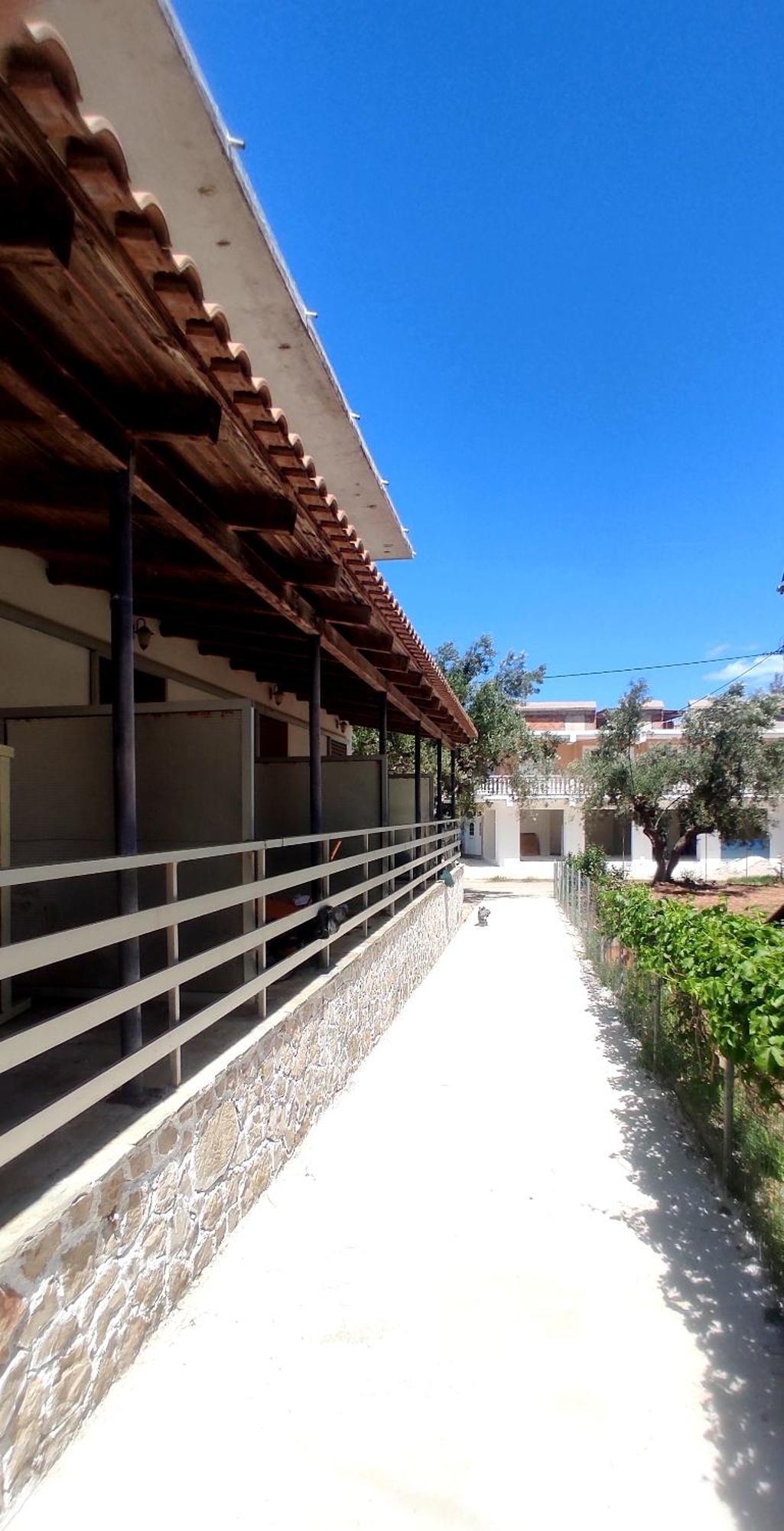 Apartment Karavaki