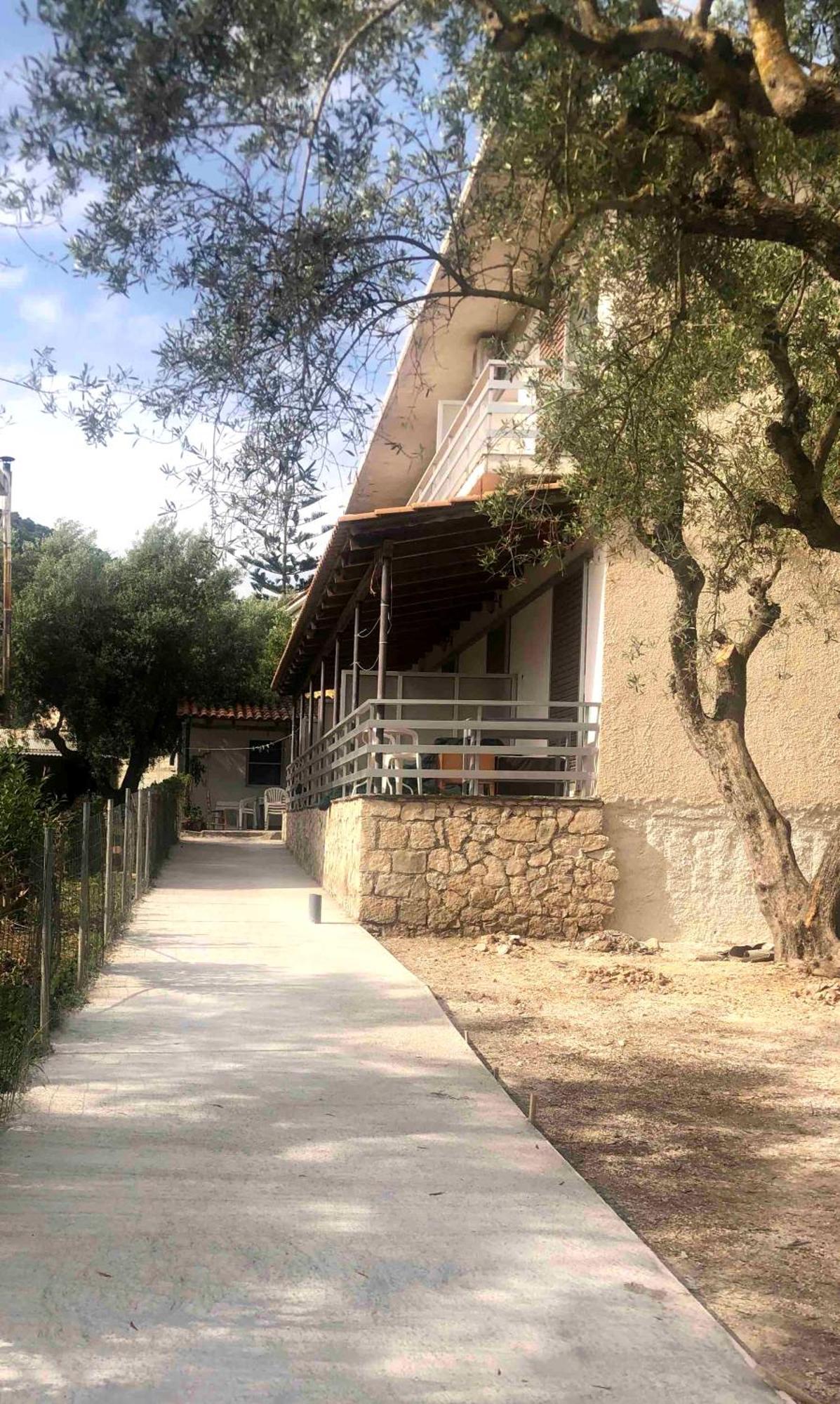 Karavaki Apartament Keri