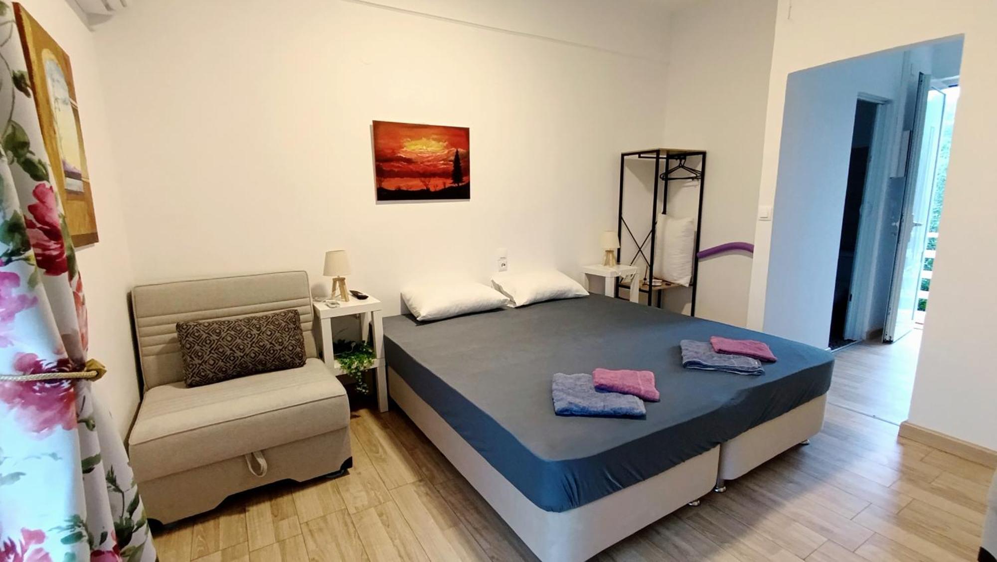 Karavaki Apartament *