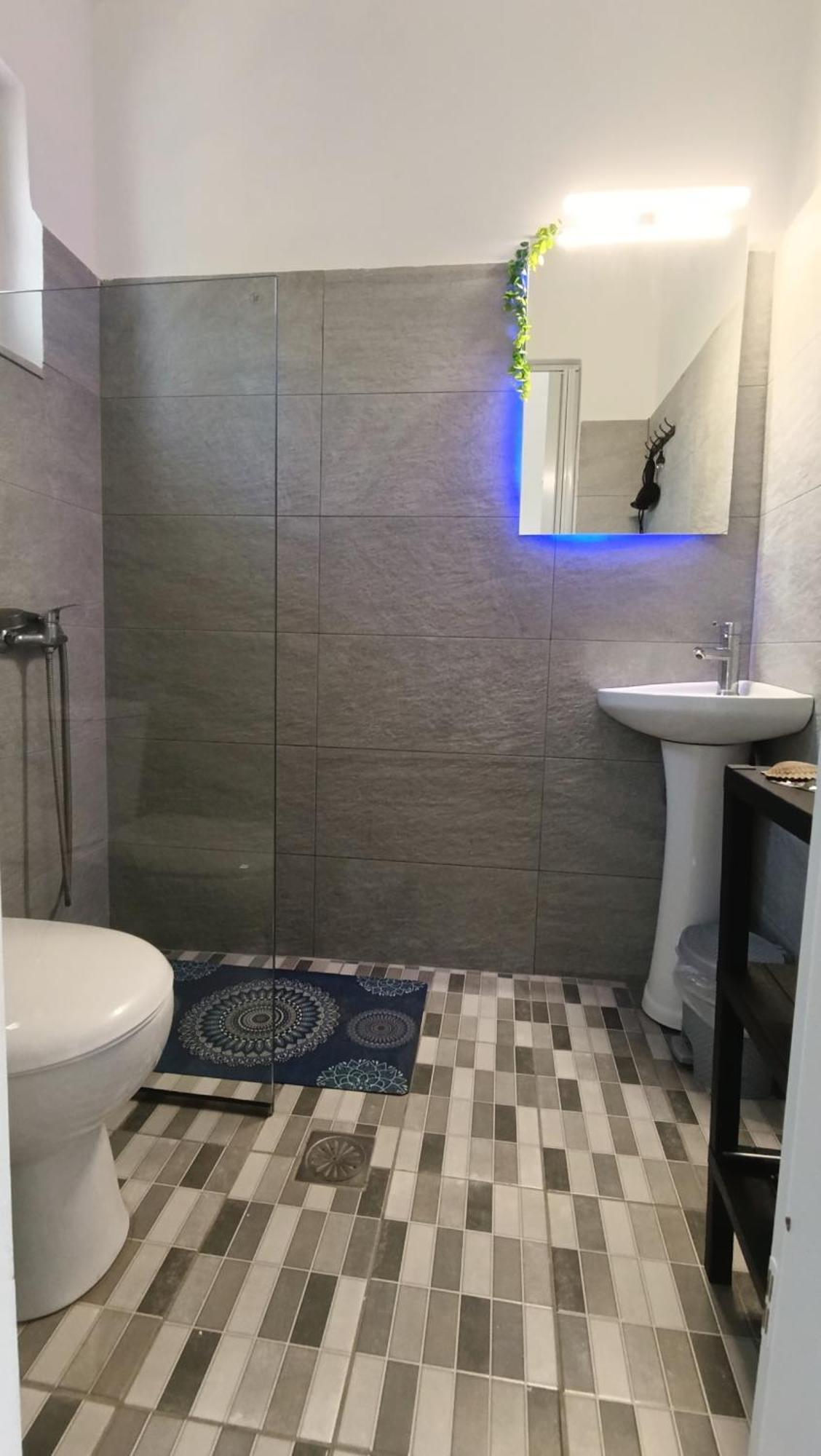 Apartament Karavaki Keri